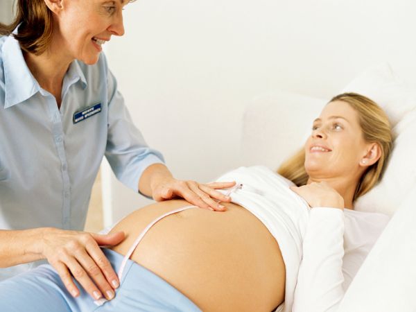 Jak przygotować się do porodu: Poradnik przygotowujący ciało, umysł i duszę